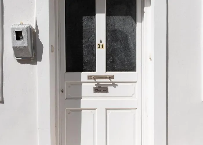 Apartamento Charites: Terrace With Seaview - 100m To The Koroni (Messinia)